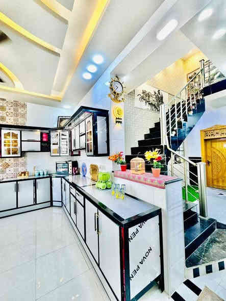 بيت 🏡 للبيع ( مساحته ٢٠٠ متر طابقين ) مكانه نجف مجمع بيتي مقابيل مجمع لكرار   شغل لبيت كله درجه اولئ —-  #لكهرباء   صب كون كوريت طابوك جمهوري  ✅يحتوي لبيت عله سته ٦ غرف نوم 🛌 يحتوي لطابق( لول ثنين ٢ غرف نوم 🛌 وصاله ومطبخ وصحيات وصحيات عدد ٣ وكشوفه وستقبال 🤩يحتوي لطابق لثاني اربعه ٤ غرف نوم 🛌 وصاله وصحيات عدد ٢ ومنور خارجي خريطة كلش حلوه 🤩✅( لسعر 260 وبي مجال لشراي) استفسار نتصال ***********
