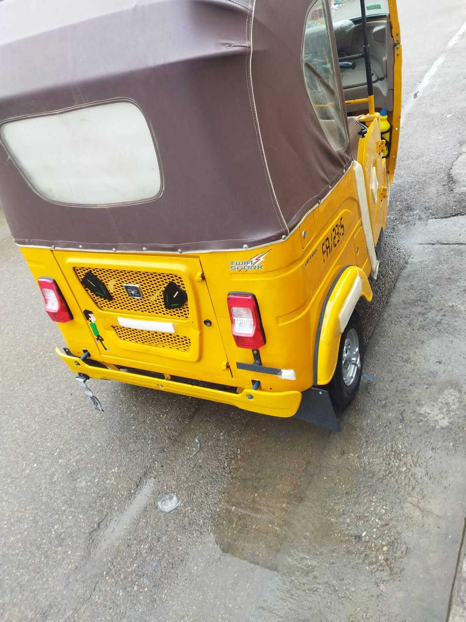 السلام عليكم واحد وعشرين شهر 12رقم وسنويه بسمي بغداد تحويل ثاني يوم بيهة ضربه بصفحه ومعمره تصليح دوس مكينه خرسه واكسل جديد سعر خاص مكاني شعب ***********تكتك كلهة جديده
