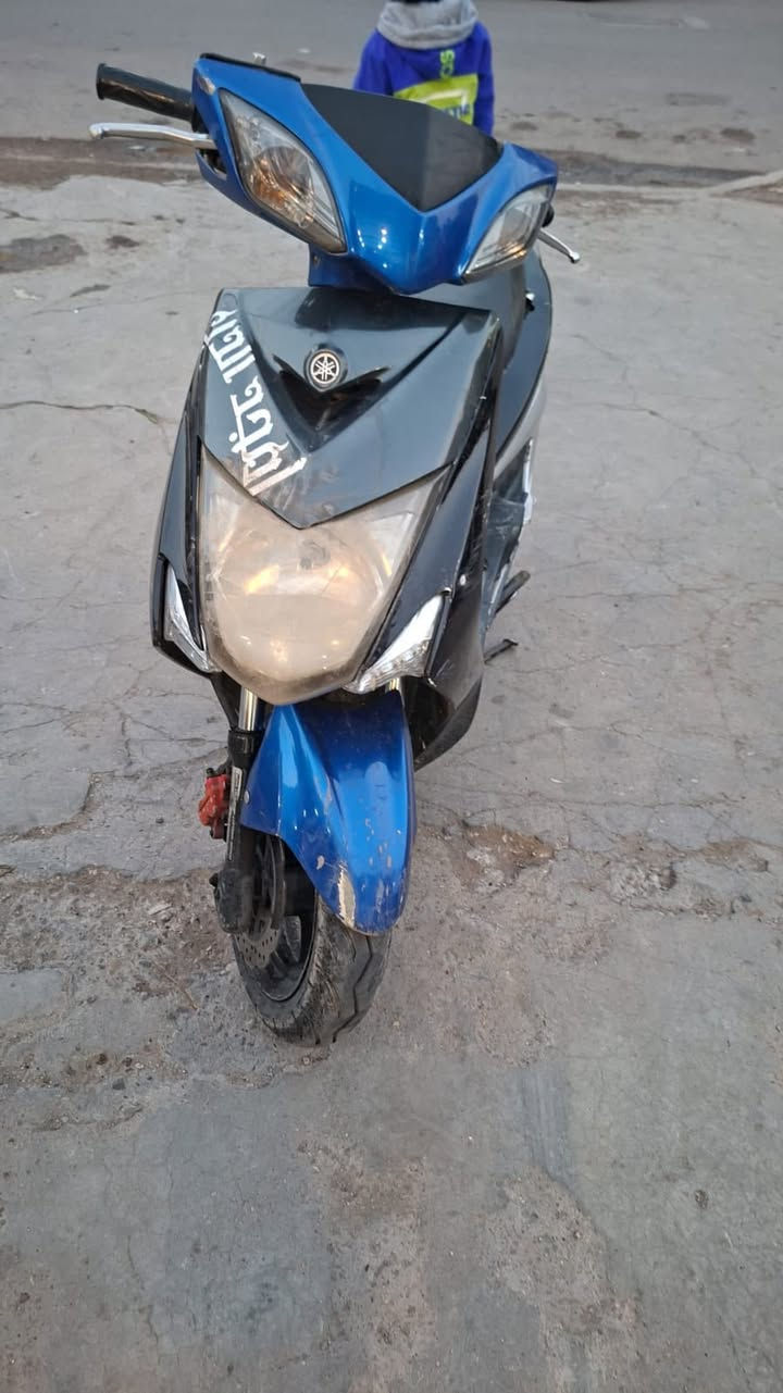 سلام عليكم سكنس لدنوزل
مكينه مكفوله بس الايت الأمامي ميشتغل
دراجه نكره سلف بكل وقت 
مكاني شارع فلسطين 
السعر 700وبيه مجال
***********
