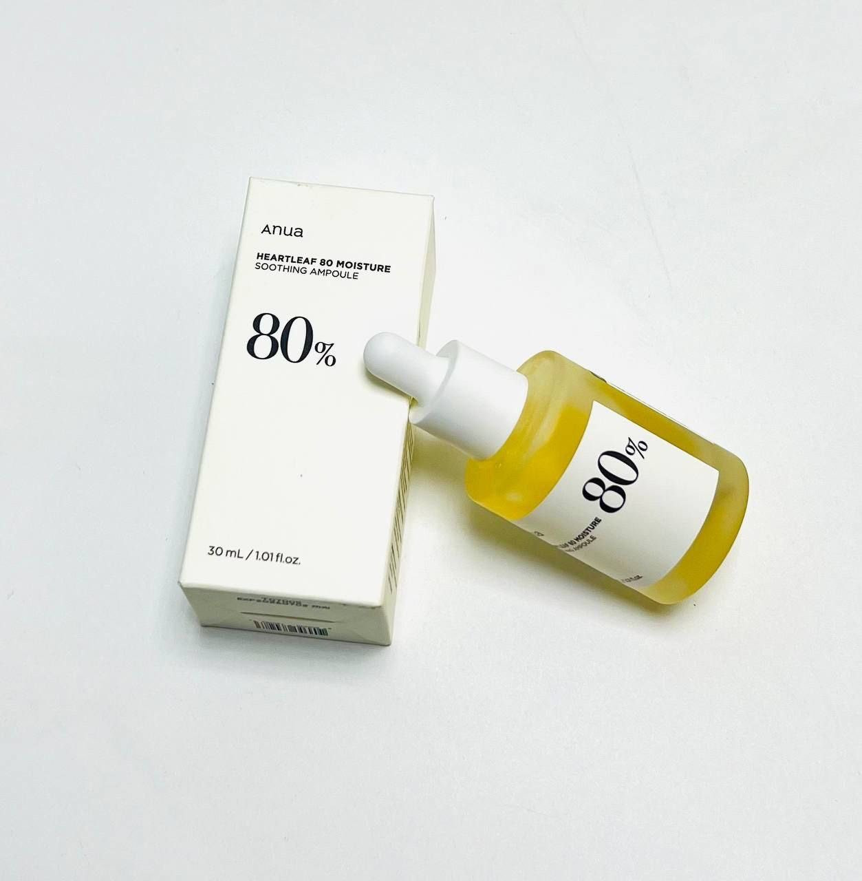 سيروم مهدئ ومفتح، غني بمستخلص الهارت ليف الكوري 🇰🇷
Anua - Heartleaf 80% Soothing Ampoule  
✨ يقلل التهيج
✨ يمنح توهج صحي
✨ ترطيب عميق بفضل البانثينول + الهيالورونيك + البيتين
✨ قوام خفيف وسريع الامتصاص
✨ خالي من العطور والبارابين والزيوت المعدنية
✨ مناسب لكل أنواع البشرة حتى الحساسة والمعرضة للحبوب
هدية 🎁 مشط خشبي 🫰🏻

توجد توصيل لجميع المحافظات العراق 🇮🇶🚚🚕للحجز والاستفسار يرجى التواصل عبر الخاص 📩💌توجد لدينا عروض خاصة وخصومات وهدايا 🎁😍


**إذا كنت صاحب هذا الإعلان وتريد حذفه لأي سبب، رجاءا أرسل رسالة إلى الدعم الفني**