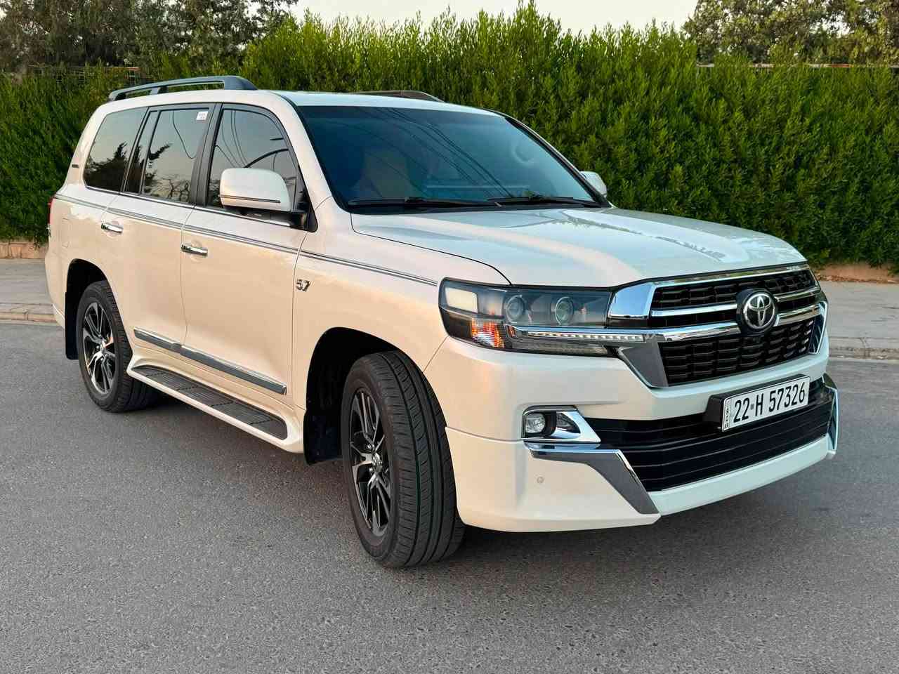 Toyota Land Cruiser V8 EX.R 5,7
سنة الصنع: 2019

كيلومترات32 كم

سیاره‌ :كلین

اللون الابيض

گیر و محرك Lexus 

اللون الداخلي: بني

عدد الاسطوانات: 8 اسطوانات

حجم المحرك:5,7 لتر

قوة حصان: 304 حصان

ناقل الحركة: أوتوماتيكي بـ 6 سرعات

نظام الدفع: كل عجلة القيادة

فتحة سقف: حجر

نوع من الفرش: الكهربائية - التدفئة

أبواب بصمات الأصابع: نعم

ماسحات الزجاج الأمامي - مستشعر المطر

الشاشة: 3

مجسات: مجسات - وقوف السيارات

الكاميرا: الخلفية

حجم الإطارات: 20 بوصة

مصابيح: رئيس تتحرك - زينون - إضاءة LED

أيضا لم يتم تجهيز المعدات ، يمكنك تجهيزه بنفسك

سعر:$💵🔥

☎️موبایل :***********
