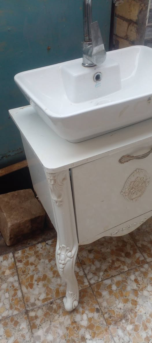 مغسله للبيع
ميز التلفزيون هديه وياها
السعر  ٥٠ الف  قفل


**إذا كنت صاحب هذا الإعلان وتريد حذفه لأي سبب، رجاءا أرسل رسالة إلى الدعم الفني**