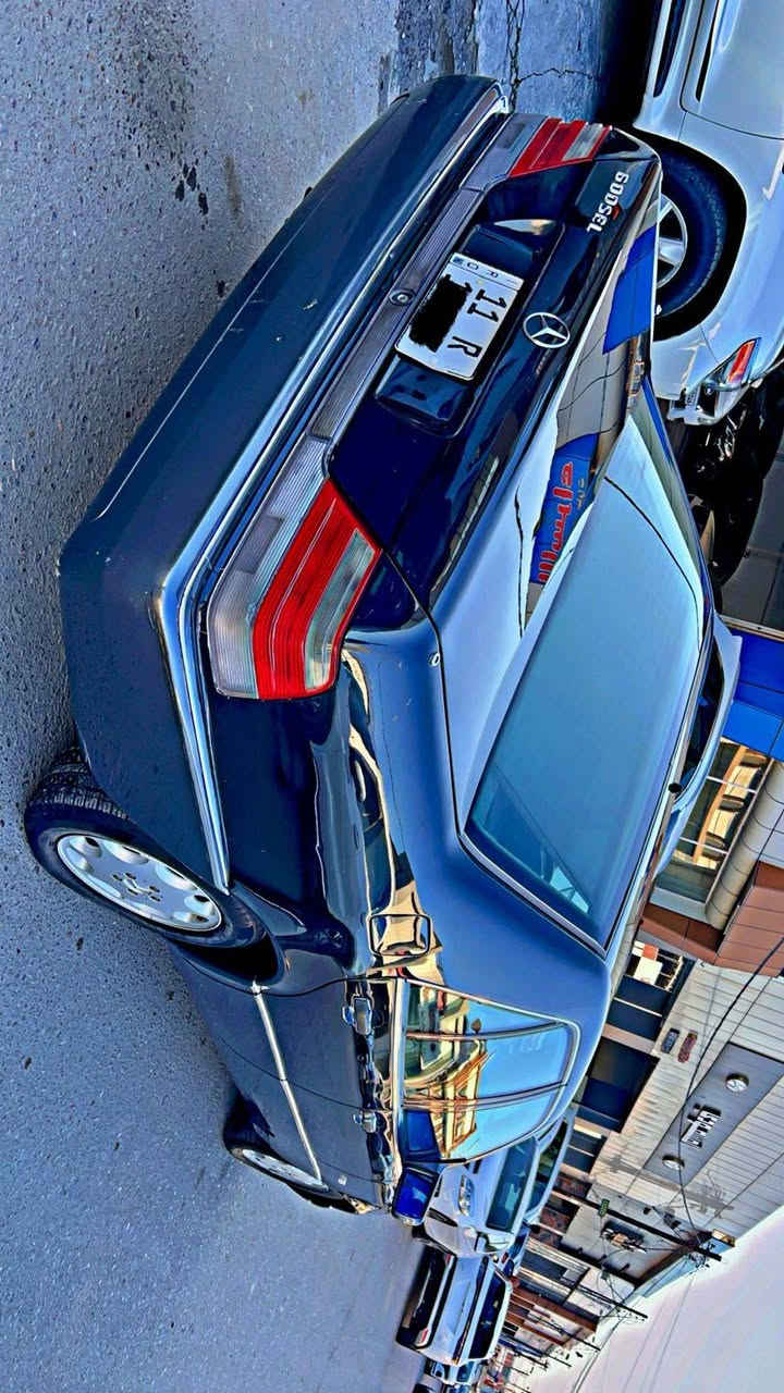 السلام عليكم مرسيدس شبح s600-v12 السياره بدون حادث فقط كلير للجماليه ومغلفه ppf رقم بغداد الجديد بأسمي السياره ١٢ سلندر وفتحة سقف أبواب شفط صدرك شفط دبل جام مري كهرباء داخل جلد اسود كهرباء وخزن ميموري وتدفئه تبريد برده خلفيه كهرباء جام اربعه اوتو كهرباء ومثبت سرعه تجوات خلفيه كهرباء ومانع انزلاق ستيرن كهرباء ايرباكات كامله  السعر ٩٠ ورقه وبيه مجال للاتصال ***********
