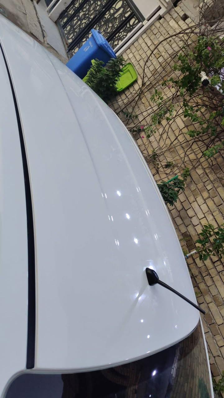 سلام عليكم
للبيع نيسان سني ٢٠٢٣  
السيارة مكفولة  من  ضربة 
بيها طخات   بصيطه كلش
كير مكينه تبريد كلة مكفول 
رقم بغداد دولي بسمي 
المواصفات
شاشة 
كامرة 
اربعه جام كهرباء 
سنتر لوك 
تحكم بل مري 
السيارة ما بيها إي نقص
مكاني بغداد الدوره 
السعر ١١٨ وبيها مجال بسيط
للاستفسار ‏‪*********** صاحب السياره  محمد محمد
