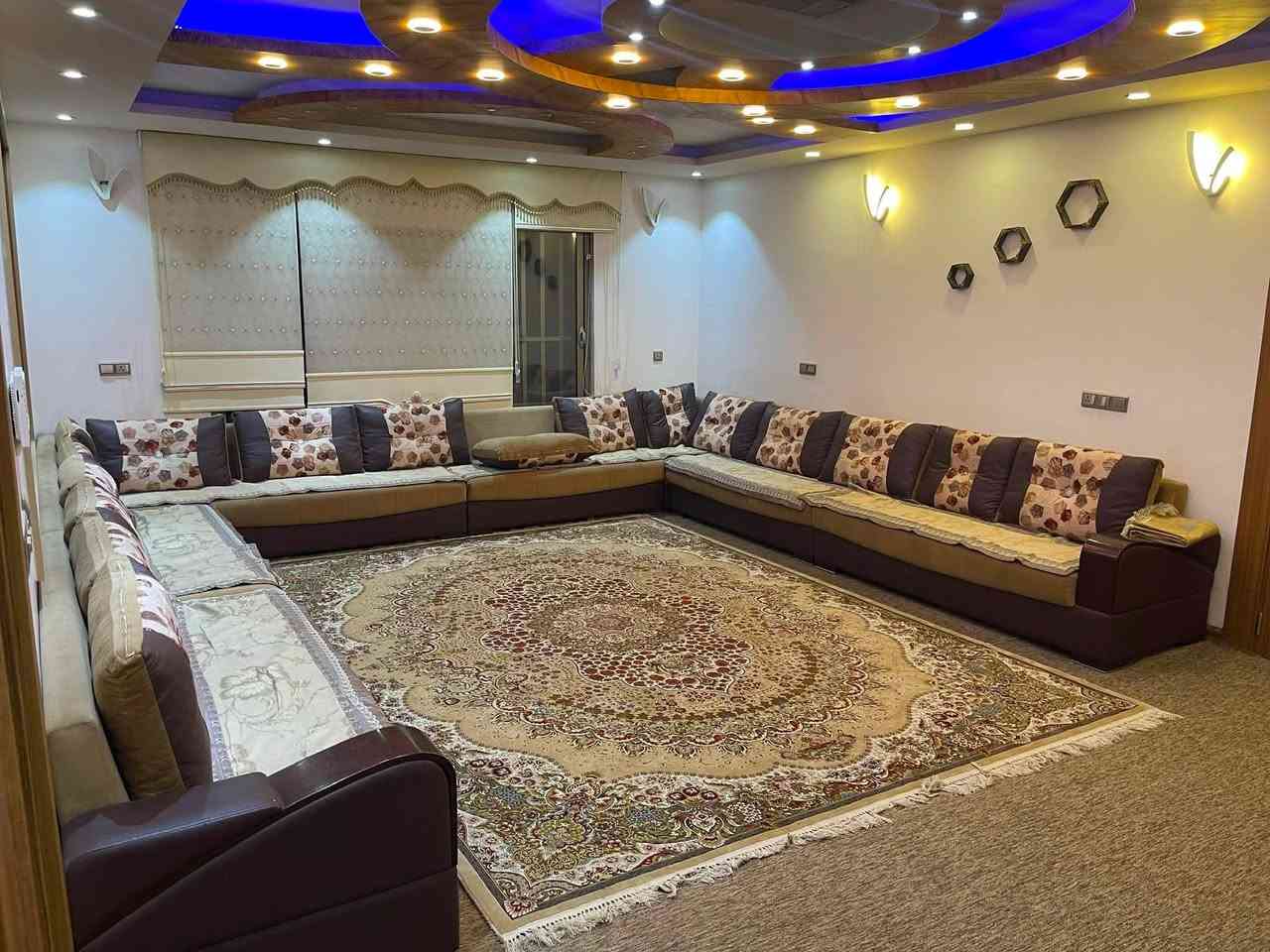 تاخم قەنەفە ٤٥٠،٠٠٠ و مەجالیشی تێدایە موشتەری نامە بنیرە
واتسئاپ: *********** 📞☎️
