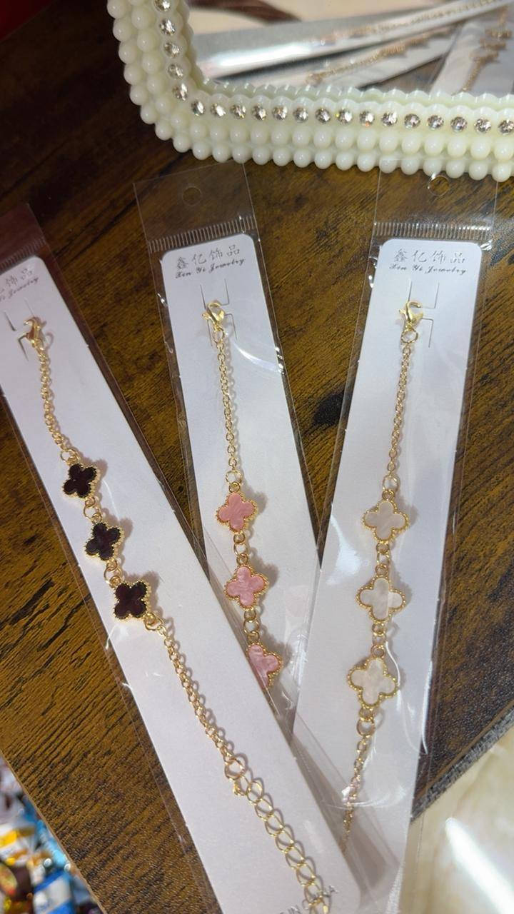 كلشي جديد وفرنالكم اكسسوارات زمردة بسمايه داخل المجمع الترفيهي قرب باب الدخول للجم النسائي ❣️ ❣️ توصيل داخل بسمايا 💯 اسعار خياليه 💯


**إذا كنت صاحب هذا الإعلان وتريد حذفه لأي سبب، رجاءا أرسل رسالة إلى الدعم الفني**