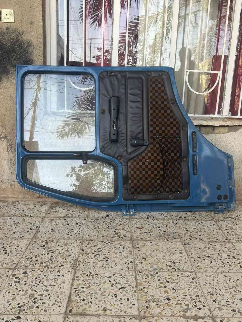 السلام عليكم غراض للبيع باب الماني اليمنه  و  شوته و أبطاله للاستفسار ***********
