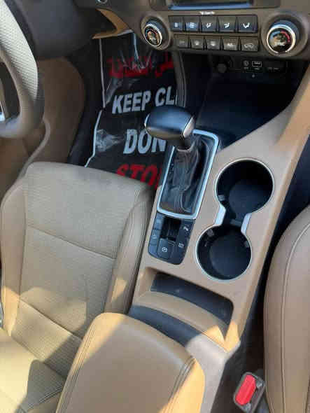 سلام عليكم سبورتج خليجي ماشيه 110 موديل٢٠١٧ رقم جديد وهزه جديده بأسمي فول مواصفات عده البنوراما مكفوله من الصبغ والضربه 
المواصفات
بصمه تشغيل
بصمه ابواب
اشارة ترحيب عند الاقتراب
سايد بريك بصمه
ثلاث وضعيات قياده
سبورت+ايكو+نورمال
شاحن لاسلكي واير ليس
حساس خلفي +حساس امامي
شاشه اعطال
داخل لونين عسلي
نظام نزول منحدرات 
كشنات كهرباء جهتين
اوتو هولد
ويل ١٩/ ٥ويل 
تبريد مناخ منفصل 
مكينه٢٠٠٠دوش مكفوله من الفتح والتنقيص والتبخير 
تبريد قطعتين مضبوط وثلج
كير ع وضع الشركه 
رقم بغداد الجديد بأسمي 
هزه جديده
بيها طلقه بالباب الخلفي مسويها بالكارت وبيها رصعه كلش صغيره بالباب مال السايق 
وبيها رصعتين كلش صغار بالقماره اثر حصوايه  
 رقمي/***********
مكاني بغداد البنوك 
السعر١٨٠ وبيها مجال كلش بسيط
