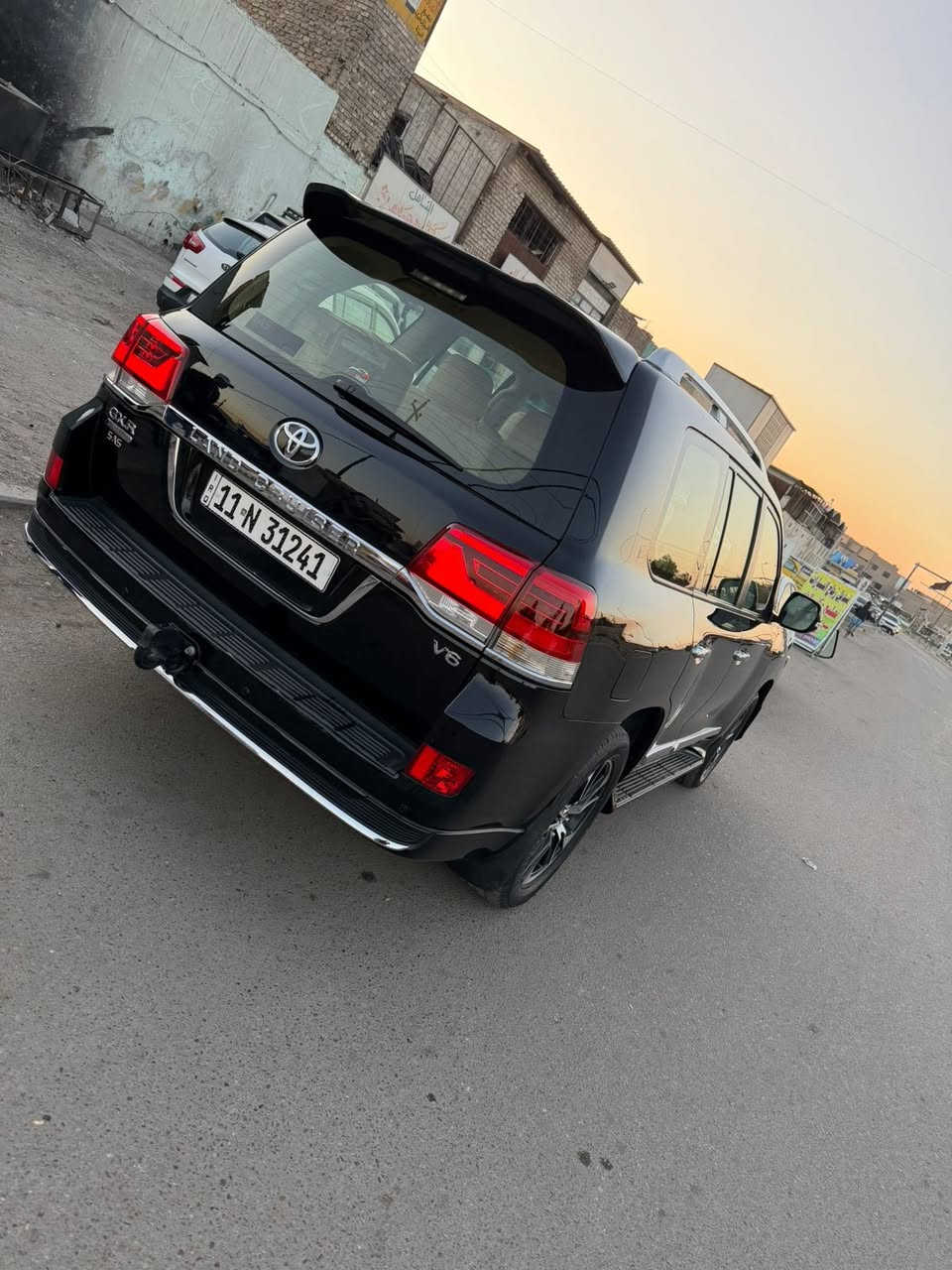 سياره لاند كروز2019 فول سياره كفاله عامه شركه ساز  6سلندر. ***********
