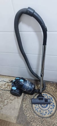 مكنسة شغالة • الميدار درويش