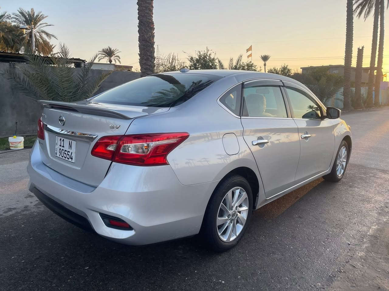 سلام عليكم
للبيع نيسان سنترا 

موديل 2018 وارد امريكي

مواصفات SF معروفه

كير ومحرك مكفولات

محرك حجم 1800 

السياره جاهزه من كل النواحي جاهزه على وضع الشركه 

السياره داخله كلين للعراق وضرر 4 اصابع بخشم البنيد داخل العراق 

والدعاميات الاماميه والخلفيه على وضع الشركه 

السعر المطلوب / 130 $ وبيها مجال قليل 

مكان السياره / بغداد 

للاستفسار  واتساب / *********** / ***********
