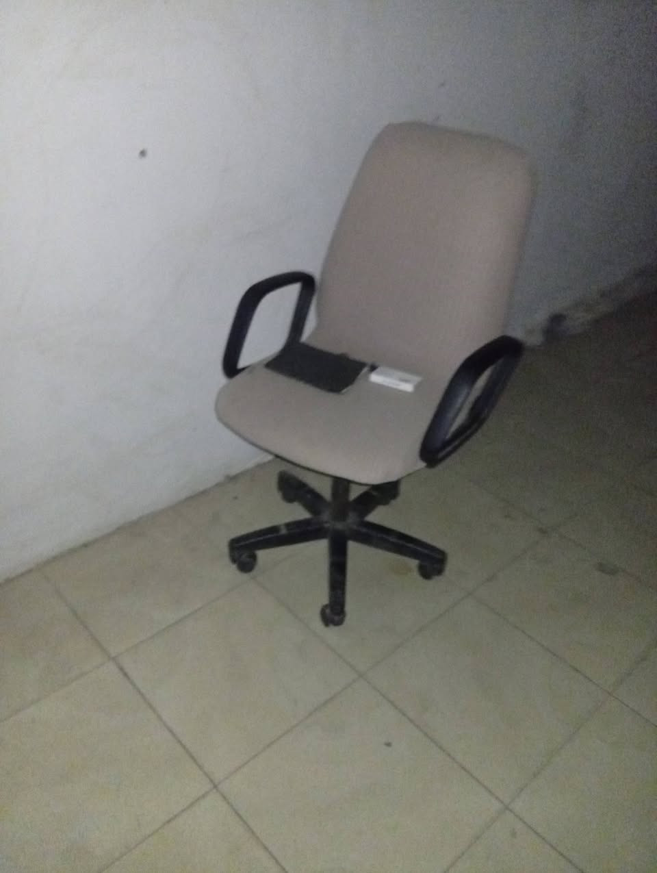 دخل بوفروتنه سعر250هزار

***********
