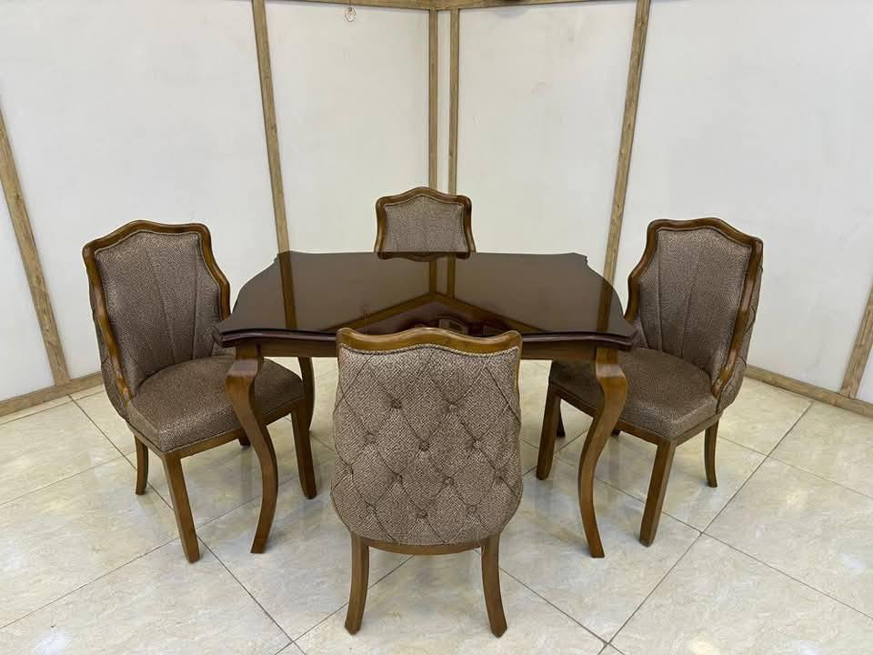 ميز طعام اربعه كرسي 
منشأ تركي 😍🇹🇷 

للحجز والاستفسار يمكنك مراسلتنا على الصفحه الرئيسيه 
وايضا يمكنك لاتصال واتساب او تصال هاتفي 📞📞
رقم الهاتف ***********

توجد خدمه توصيل كافه محافظات العراق 🚛🚛🚛🚛
