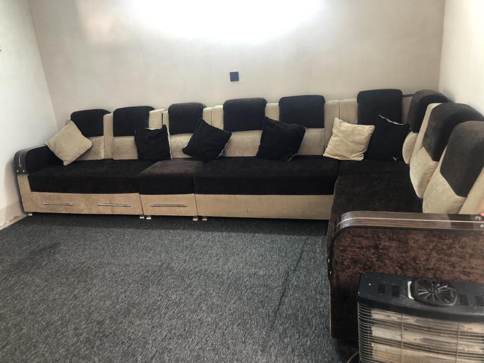 سلام قنفات لامحروك ولا مشكوك ولا مزروف والاسفنج شرط للبيع مكاني اربيل هو و طبلات ١٠٠ الف ***********
