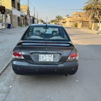 لانسر ٢٠١١ بيها ضربة بلجاملغ عكس السايق الخلفي  السعر ٨٥ وبيها مجال  ل...