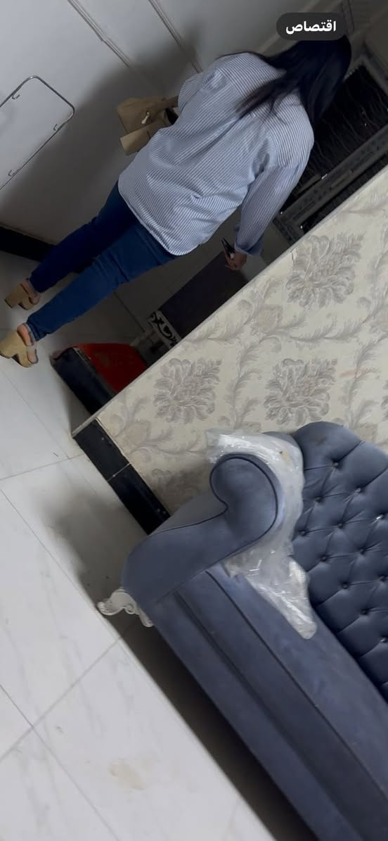 شقه وقف سني 80م
فوق الارضي من بعدها سطح غرفتين وصاله. مطبخ وصحيات 
طويسه مجاور كوفي كيف للاسفسار***********
