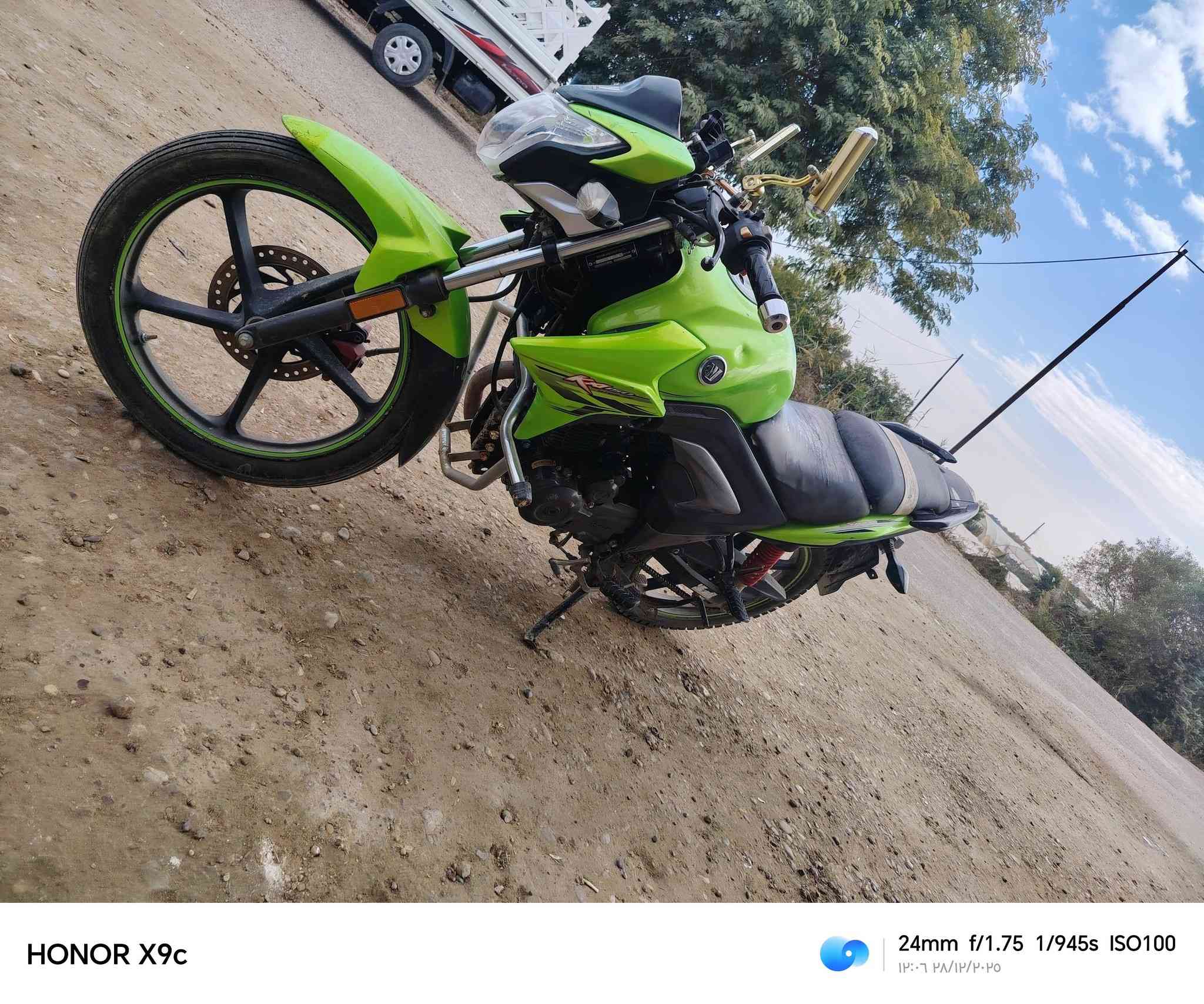 السلام عليكم دراجه للبيع هاوجي اوراقهه كامله الستفسار على هاذا رقم
 ***********
***********
