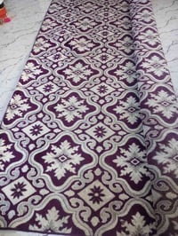 فرشه بهذا الشكل 5×4 سعرها 50 بيها مجال اخو الجديد ما بيها عيب لاحرك ول...