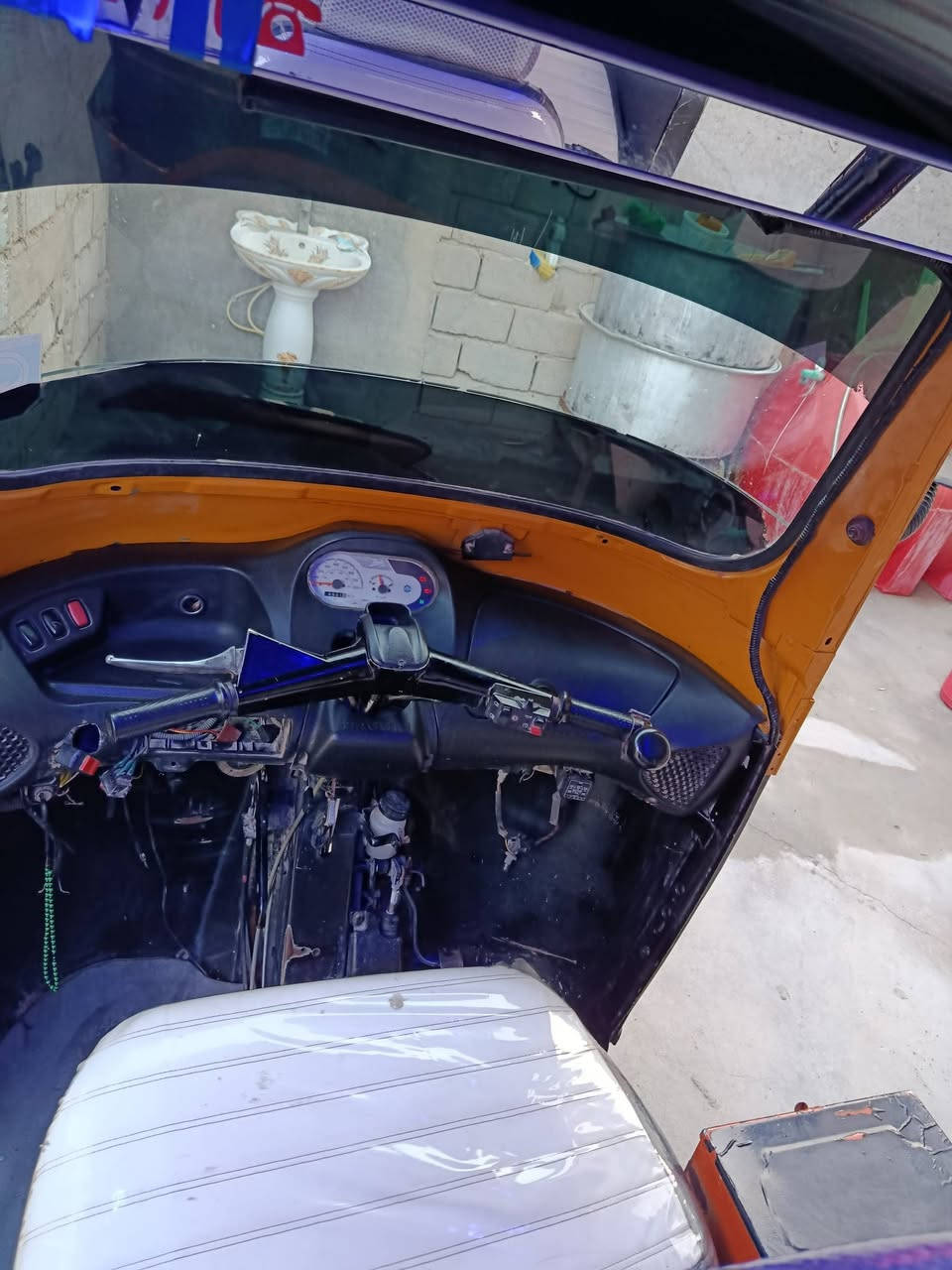 تكتك بياجو للبيع مكينه مامفتوحه مكاني ابو الخصيب سعر خاص


**إذا كنت صاحب هذا الإعلان وتريد حذفه لأي سبب، رجاءا أرسل رسالة إلى الدعم الفني**