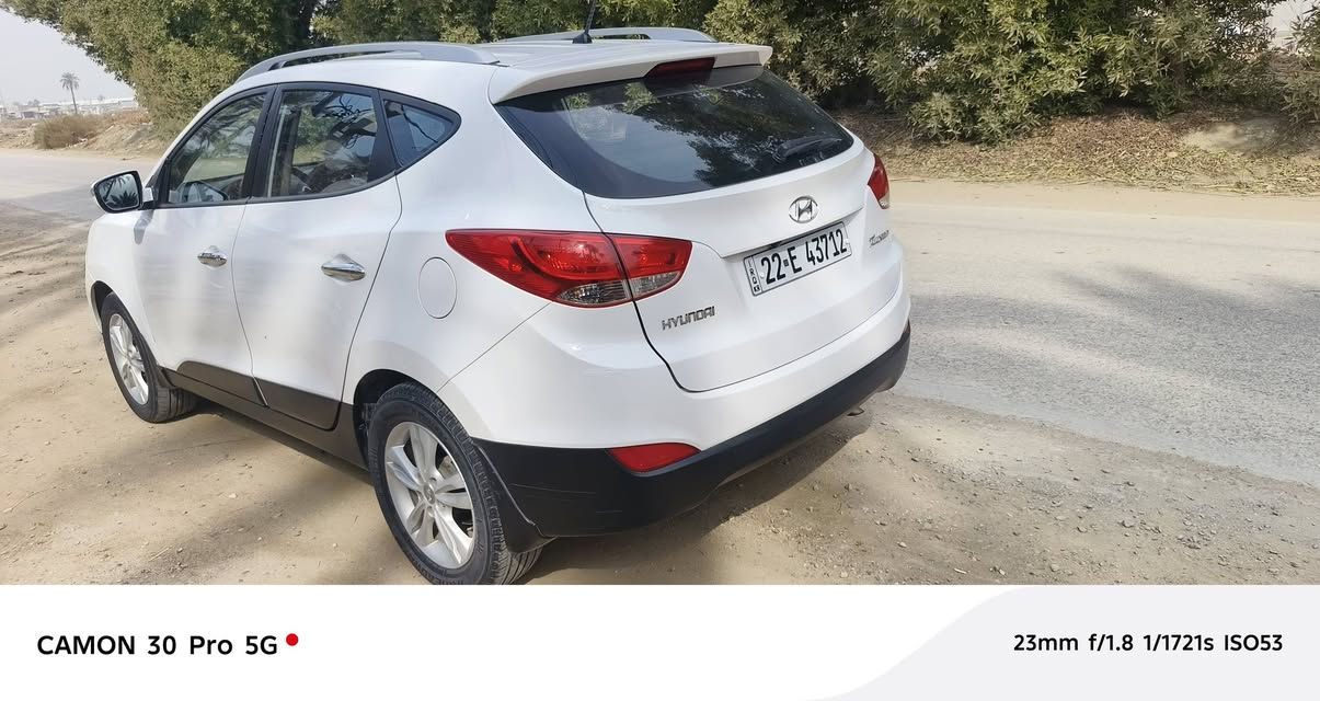 السلام عليكم توسان موديل 2013 خليجي نص فول تحكم ستيرن شاشة اربعة دسك خمسة ويل كب حساس خلفي اشاير بالمري السيارة بيه جاملغ امامي مبدل فقط مكفولة من الصبغ بيه بارد قليل مكينه كير حداديه تخم تاير تبريد كهربائيات كله جديد منظومه زنون كامله رقم وهزه جدليدل2030 باسمي تريد تحويل تريد وكاله السعر 130 مكان السيارة كربلاء مامتواجد عالفيس للاستفسار اتصل ***********
