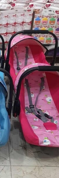 كرسي هزاز بيبي • هز خفيف • مسند مريح