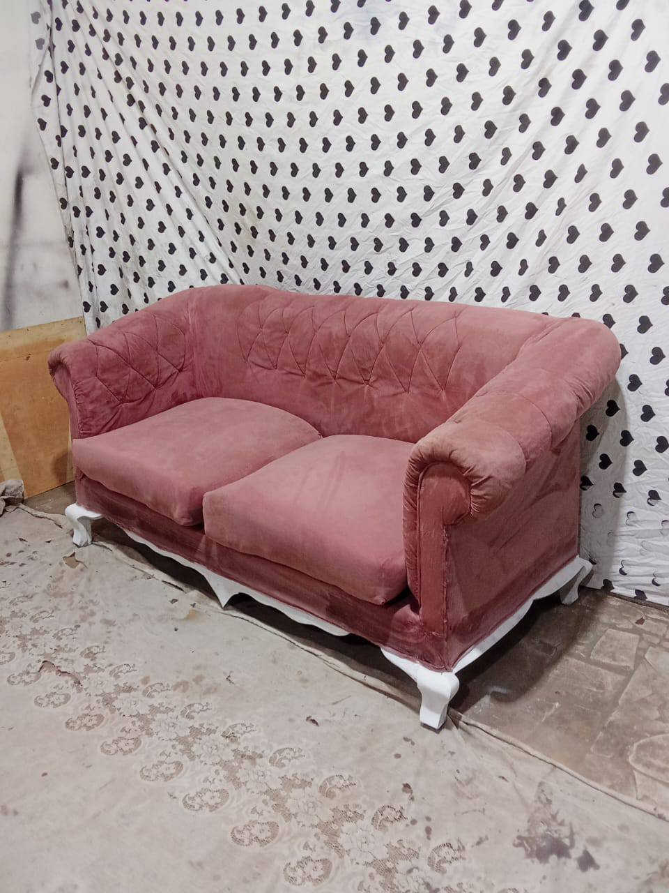 للبيييع بسعر لقطططه 
انتريه مودرن 2 كنبه و2 كرسي خشب زان استعمااال ومشدود بحاله ممتازه بسعر لقططططه حقيقي يابخت اللي هيلحقه بجدد 💥🔥


**إذا كنت صاحب هذا الإعلان وتريد حذفه لأي سبب، رجاءا أرسل رسالة إلى الدعم الفني**