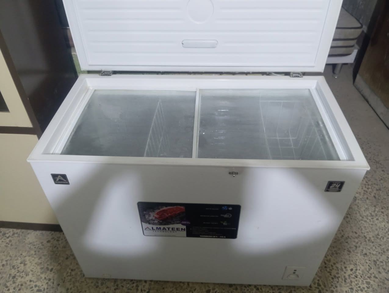 مجمده المتين اخت الجديد ستعمال قليل شرط ٥ دقايق اذا ماجمدت ترجع ماداخله تصليح بلاديه ١٢ قدم العنوان بابل المدحتيه قرب معهد ستاذ خالد مقابيل المنتزه لاستفسار خاص


**إذا كنت صاحب هذا الإعلان وتريد حذفه لأي سبب، رجاءا أرسل رسالة إلى الدعم الفني**