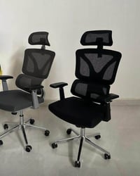 ٧ كراسي • سنغافورة