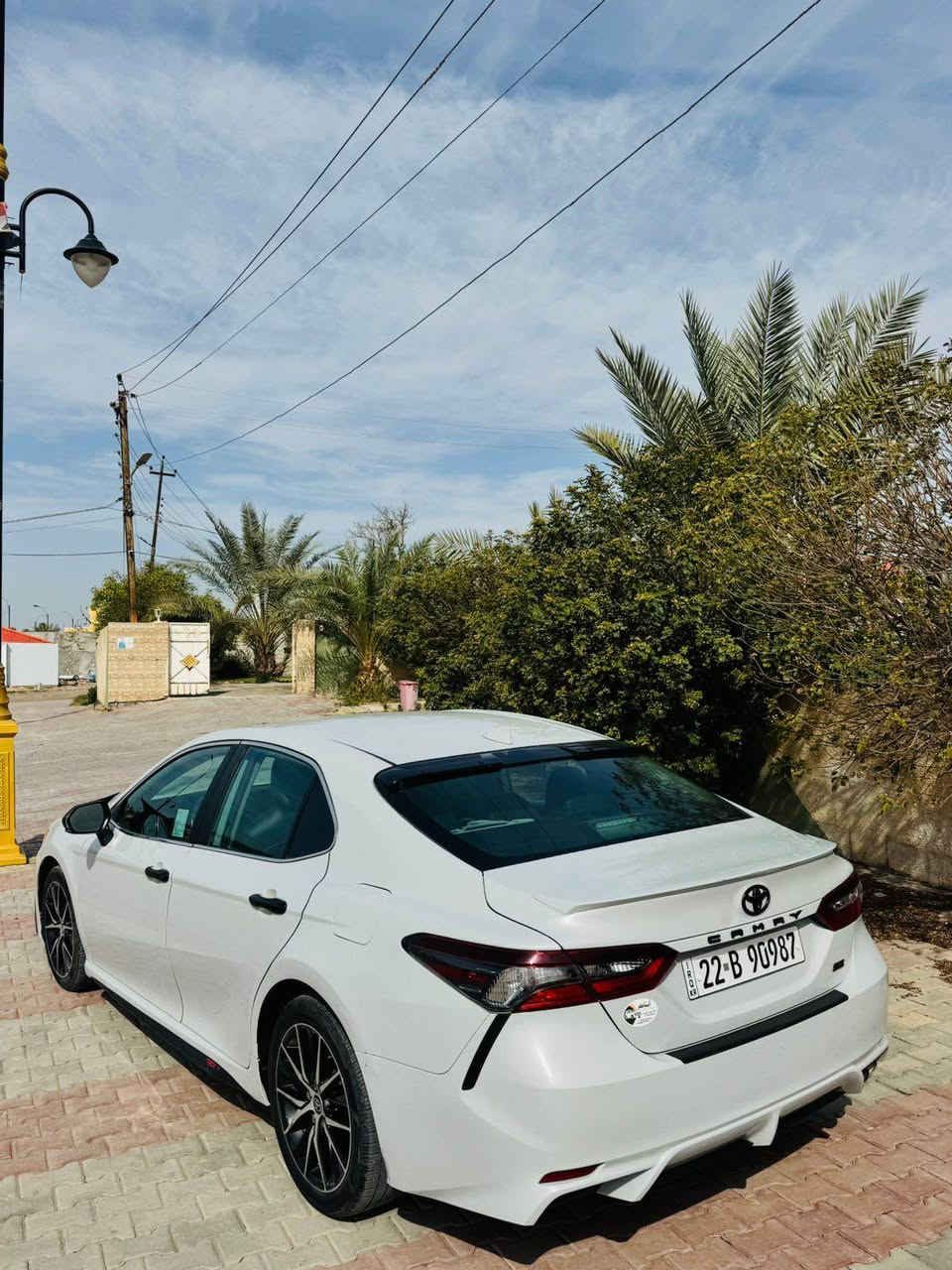 السلام عليكم كامري موديل ٢٠٢٢ مواصفات se معروفه مواصفاتها لون مميز سموك تخم تاير جواها جديد كير ومحرك شرط هزه وبراد وسنويه جديده مكفوله من صبغ وتبديل رقم اربيل دولي  تحويل ثاني يوم ماشيه ٦٧ ك 
السعر ٢١٢ وبيها مجال للشراي مكان السياره صلاح الدين الضلوعيه للاتصال *********** سامراء, صلاح الدين
