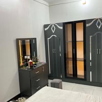 غرفة نوم • جديدة • ٧ قطع