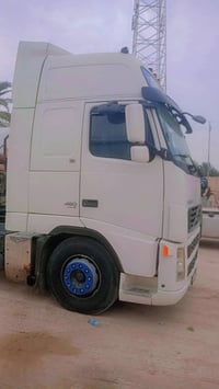 عمي السلام عليكم فالفو للبيع مكفول كفاله عامه 2007اشلوت تريد ابيعك فصخ...