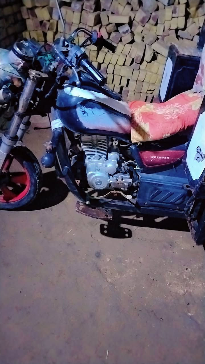 السلام عليكم شباب ستوته جهاز نظيفه موديل 19 ماكينه 22 نظيفه حلوه خوش ستوته اوراق مقفوله مكان الديوانيه الحمزه ونتصل على هذا الرقم***********
