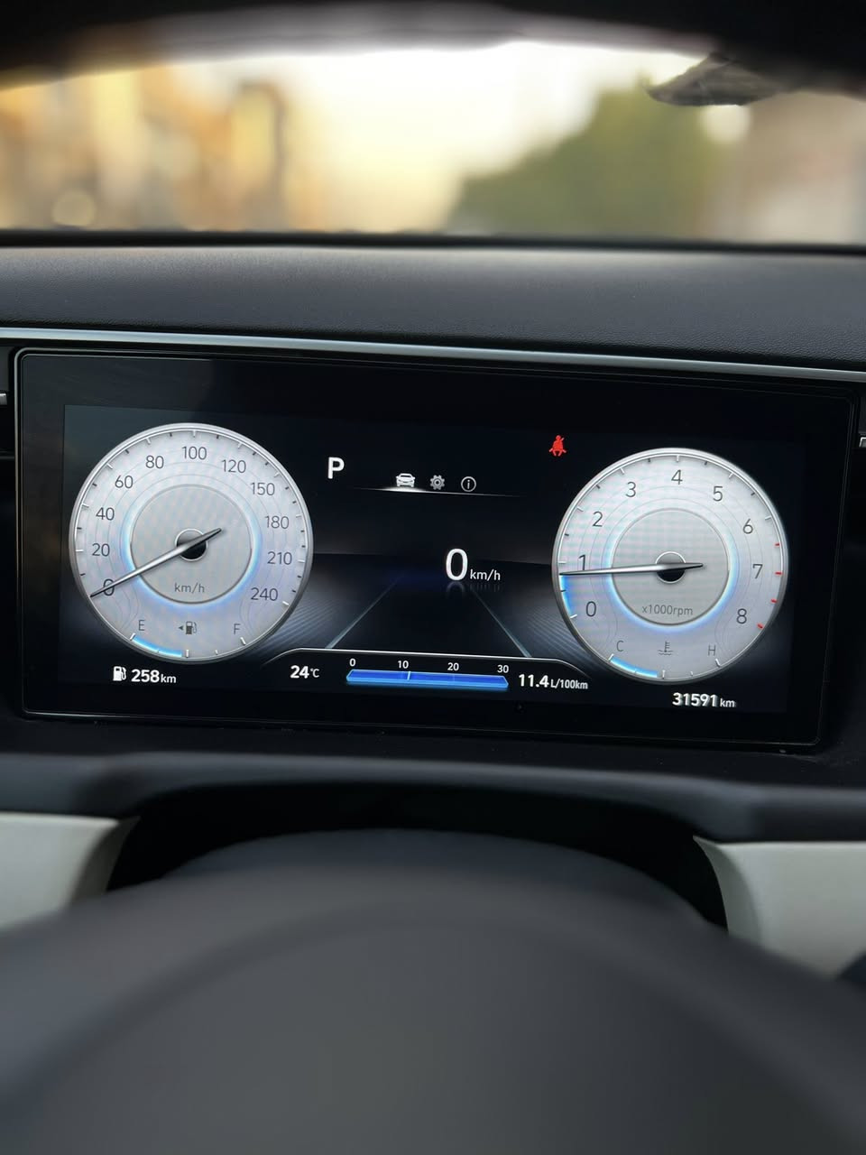 السلام عليكم 
النوع :هونداي توسان (خليجي) 
* ضمان الشركة الاولى 
الموديل : 2024
الرقم : بغداد (بأسمي ) 
عداد المسافه : 30 الف 
السياره : كفاله عامه مابيه اي ملاحظه 
* مرفق السونار مع الصور 
المواصفات : فول 1/1 (عد البنوراما) 
العنوان : بغداد - السيدية 
السعر :  218 ورقه وبيه مجال 
باقي التفاصيل الاتصال ؏ الرقم او واتساب
***********
