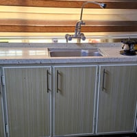 📢 إعلان بيع مطبخ مستعمل 🔴 للبيع مطبخ مستعمل بحالة جيدة 📏 الطول: 5 متر ...