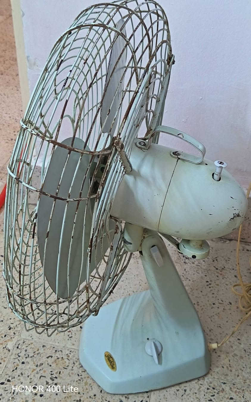 مروحة نوع توشيبا صنع طوكيو اليابان نظيفة جدا وشغالة تحكم دوران السعر ٥٠ المكان بغداد البياع للاستفسار خاص.


**إذا كنت صاحب هذا الإعلان وتريد حذفه لأي سبب، رجاءا أرسل رسالة إلى الدعم الفني**