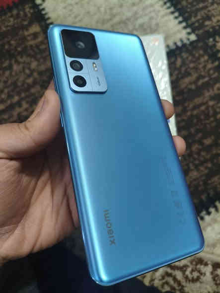 السلام عليكم 
شاومي 12 تي ذاكره 256 داخليه 8+5 
شاشه 120 بل ببجي 90 فريم جهاز نضيف جدآ شخط مابي 
سعر 250 وبي مجال بسيط مكان بغداد حي الإعلام قرب تقاطع درويش ***********
