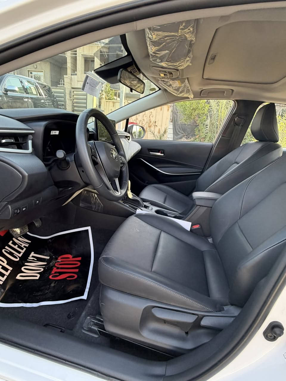 السلام عليكم
كورلا (2025) هايبرد شكل الخليجي 

رقم بغداد  لجديد. لوحات. وسنويه
  ماشيه 4 وسنوي
المواصفات 👇
فتحه سقف
🔵محرك 1.8 لتر VVT هايبرد
🔵كشنات جلد. اسود
🔵داخل اسود
🔵كير بوكس اوتوماتيك 6 سرع 
🔵دخول ذكي و تشغيل ( بصمة ) 
🔵شاشة apple car play and android auto
🔵كامرة خلفية 
🔴رادار تحديد مسار ومانع تصادم ‼️
🔵 دشبول ديجتال 
🔵تبريد قطعتين 
🔵 فتحة سقف ( سلايد روف )
🔵 لايت أمامي وبروجكتر  LED ‼️
🔵 بك لايت LED‼️
🔵 تحكم ستيرين 
🔵 اوتو لايت
🔵 اوتو هولد
🔵 نظام ABS 
🔵هاند بريك كهرباء 
🔵نظام التحكم بالانارة الخارجية
🔵 اشاير بالمري
🔵حساس ضغط الاطارات
🔵 وضعيات قيادة 
🔵مانع انزلاق

مكان السياره بغداد  حي جهاد

السعر 160  بيه مجال بسيط كلش
للاستفسار : ***********
