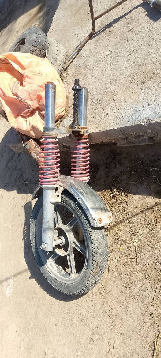 سلام عليكم غراض ستوته البيع اكسن نضيف جيب وشد محرك 14 نضيف لا تنقيص ولا تبخير دبلات هنوتاير امامي شغلات تواير زوج
صلنصه كلمن. وسعره متوجد خاص


**إذا كنت صاحب هذا الإعلان وتريد حذفه لأي سبب، رجاءا أرسل رسالة إلى الدعم الفني**