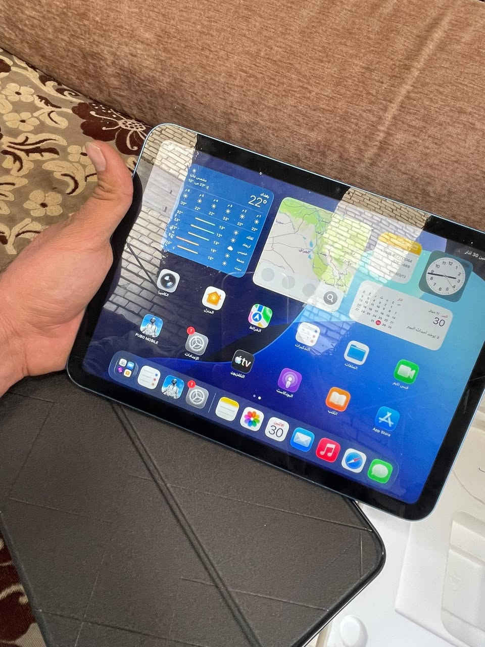 سلام عليكم ايباد 10 للبيع  
جهاز نضيف 
بطاريه 89
نموذج M 
مبدل كلاسه فقط 
بصمه الاصبع واكفه الباقي مكفول 
غراضه كامله شاحنه كارتونته كفر دفتري 
وهاي الفحص بالحاسبه 
سعر 250وبي مجال للشراي 
مكاني نجف تواصل واتساب 
***********
