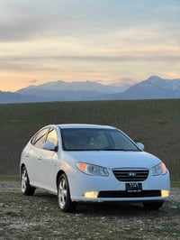 إلنترا ٢٠٠٨ • كراسي جلد • كاميرا وسقف