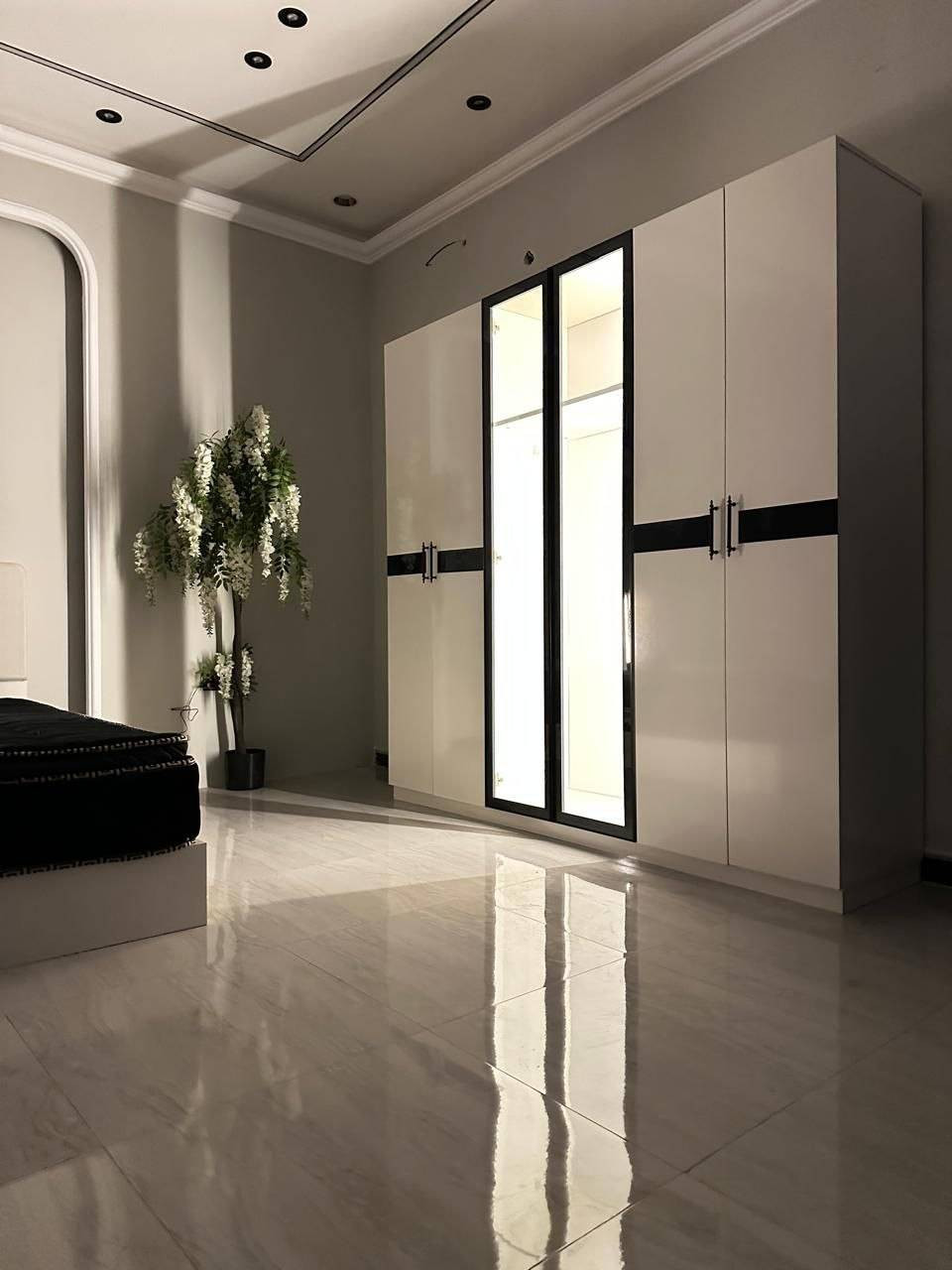 غرف نوم تركي 🇹🇷🇹🇷 اصلي 5قطع 
اسعار جمله 650
ضمان فتح وشد أكثر من 10مرات
غرفه بيها لونين صبغ حراري ضمان لمده 5سنوات 
الحجز واتساب 
***********
***********
التوصيل كل محافظة
