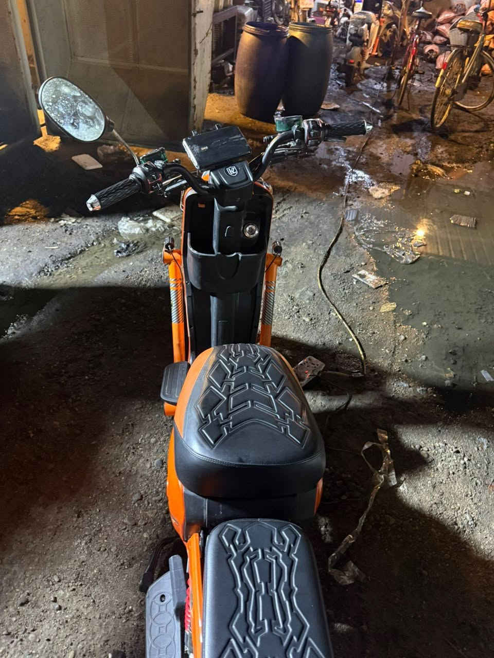 دراجه شحن للبيع جديده نضيفه امانه الله بطاريات نضيفه ما منقصه
السعر 425وبيه مجال
للتواصل ***********
