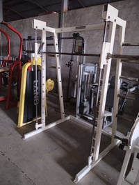 سمث أمريكي • مخازن ركن رياضي • توصيل