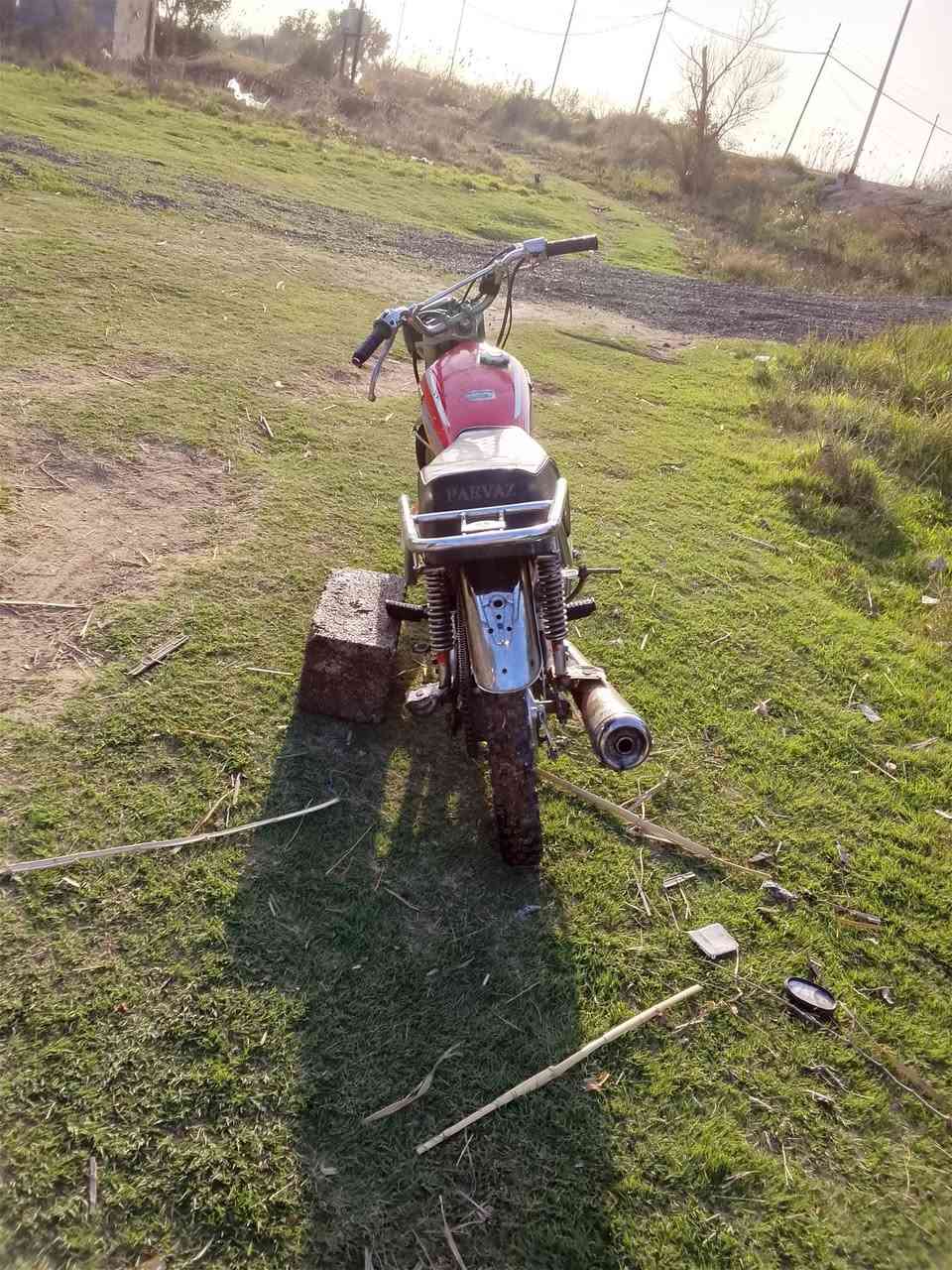 السلام عليكم دراجة اربعة كير اوراق موديل 2012
نظيفة عوزها دشبول وسكن خلفي‏
للاستفسار ‪***********‬‏
