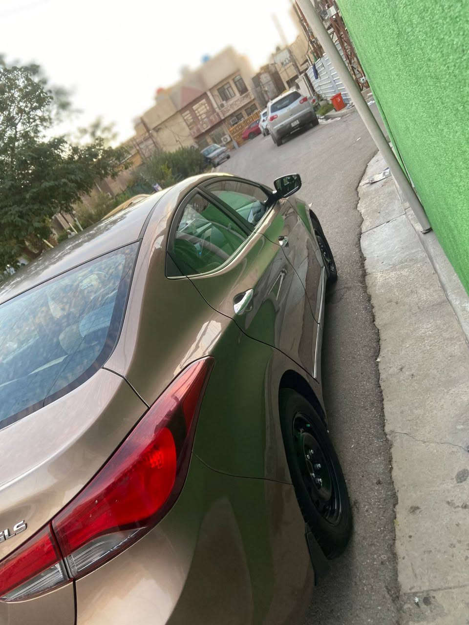 السلام عليكم النترا فول مواصفات ارانيه لمتدد باسمي رقم شمالي خليجي محرك 1800 بدون حادث بدون ظرر *********** بغداد, العراق
