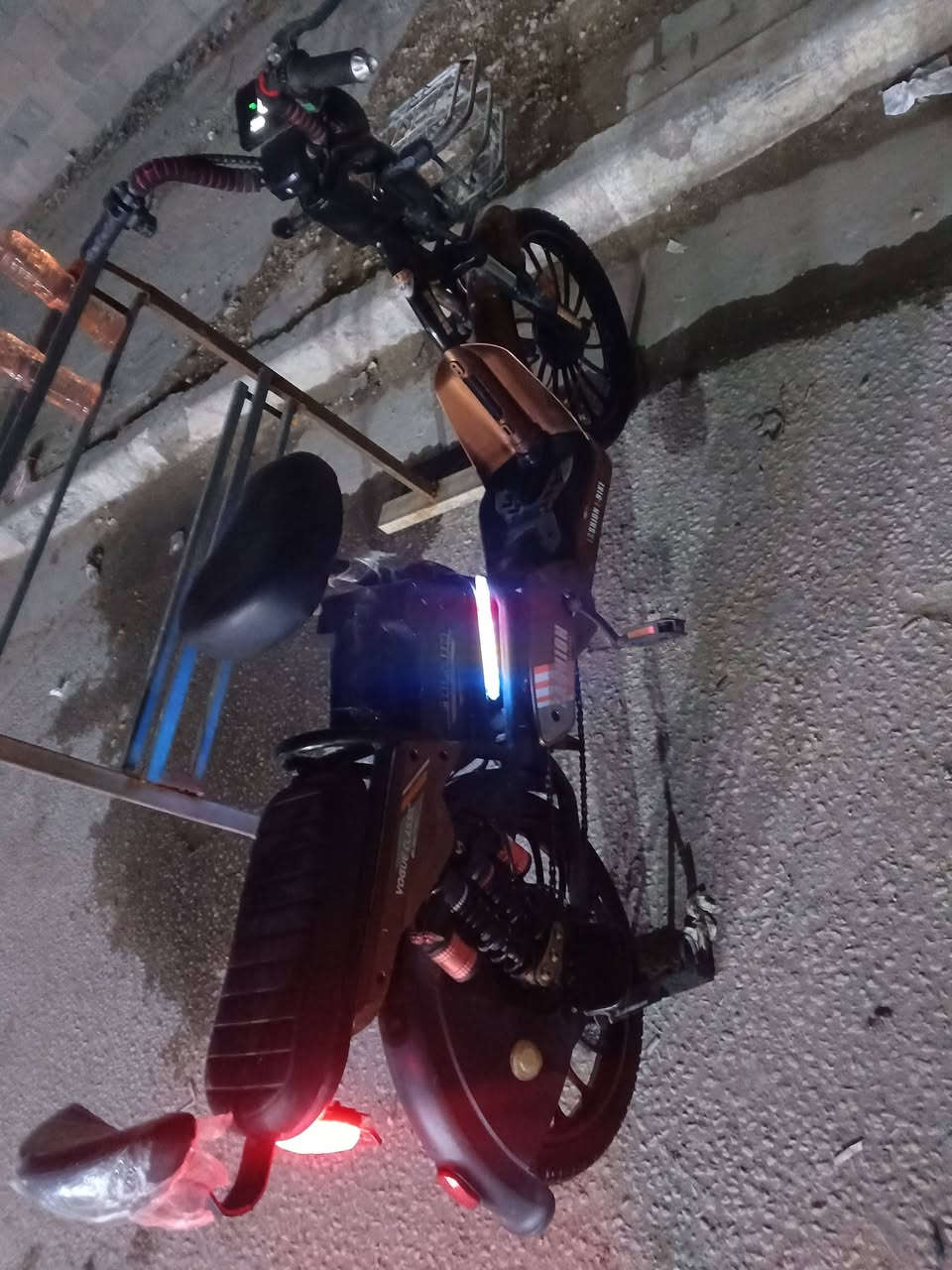 للبيع دراجه موديل 25 فؤل شرط الفحص سعر 270 حجم 20 كربلاء حي البلديه ***********
