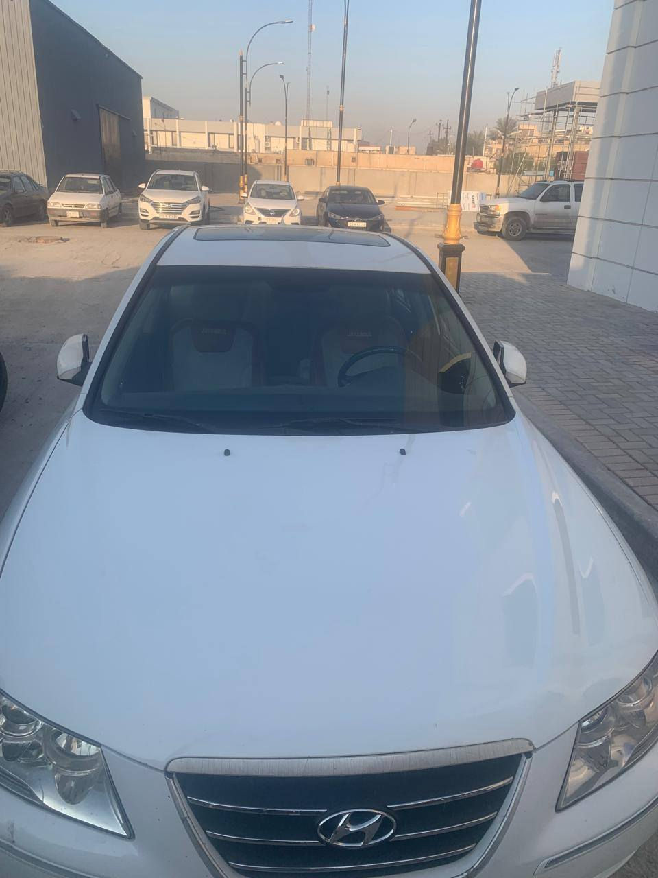 سوناتا 2010 خليجي
مصبوغ احزام  مواصفات فتحه تحكم استيرن مري شفط الداخل صاج حساسات خلفيه 
محرك 2400 كامره خلفيه كشن سائق كهرباء السعر ١٢٠ ورقة وبيه مجال /مكان شارع الداخل مقابل مطعم ليمونه رقم موبايل ***********
