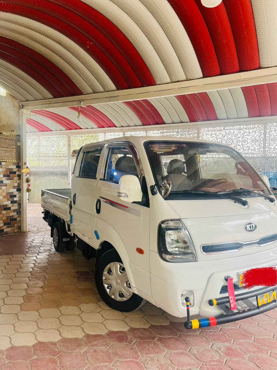 السلام عليكم
كيا حمل دبل قماره 2020 مسكر اوتو  سيارة نظيفة تجي بعينك وتشوف النظافه  ماشيه ٧٨  حقيقي  درع امامي وخلفي كماليات كلهن جدد  دوسات جدد رقم شاصي  لزكه الشركه موجوده

دبلو   حساس خلفي  باسمي رقم قادسيه الدولي الجديد ١٦   

محرك ٣٠٠٠    عنوان بابل الحمزه الغربي  للاستفسار ***********
