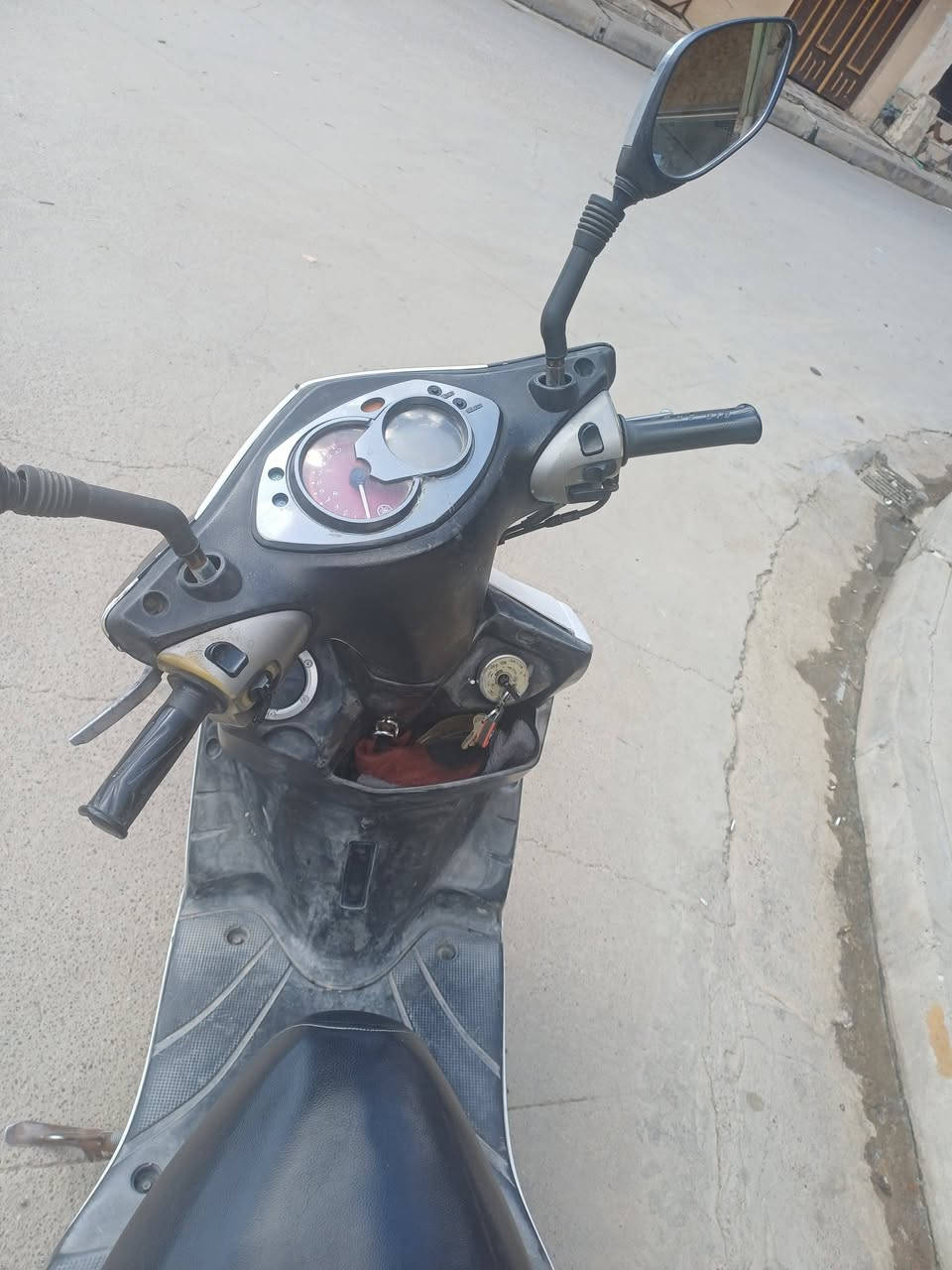 سكنس فحل للبيع مكان حمدانيه السعر 700 ***********
