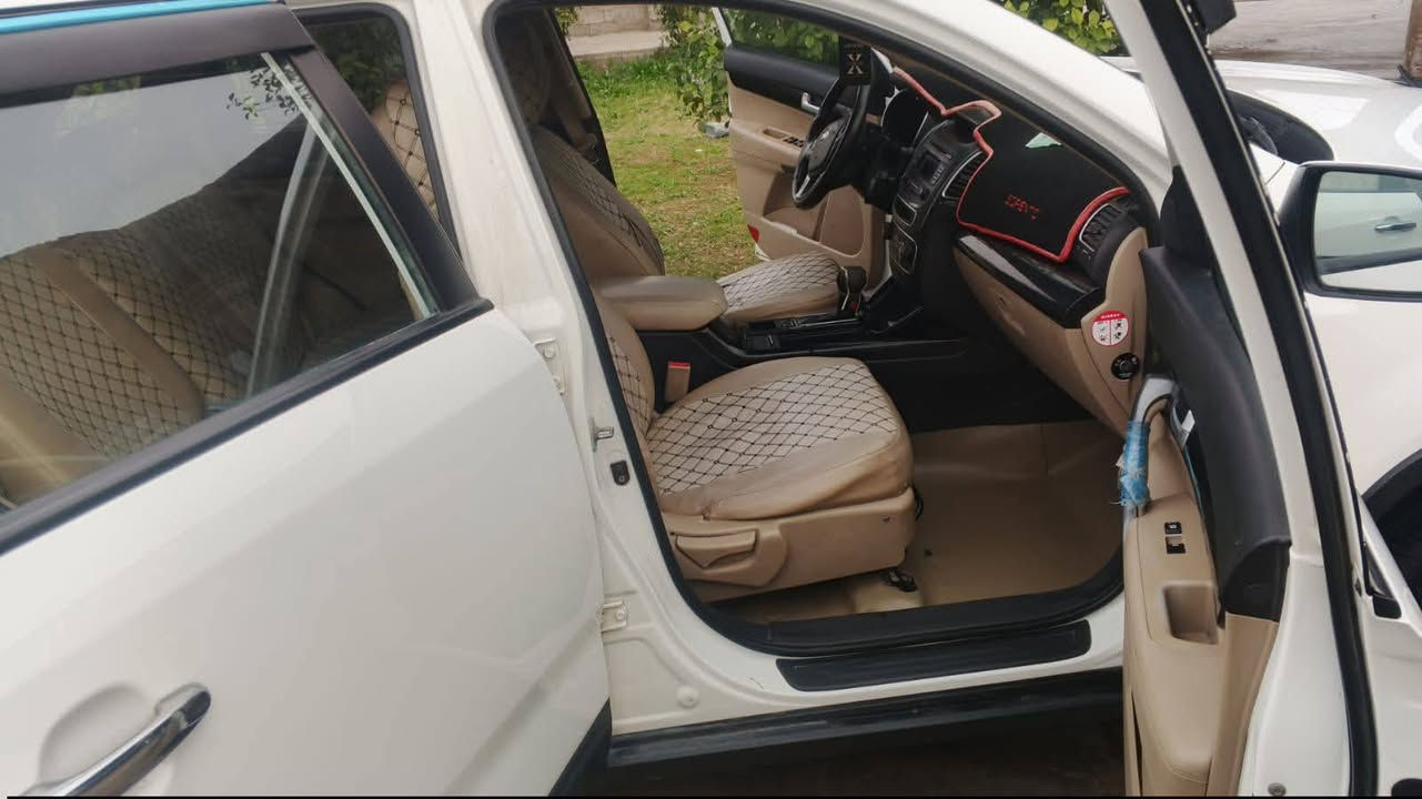 سورنتو ١٥ للبيع وارد خليجي مكفوله كفاله عامه رقم بغداد بسمي سبع راكب ٣ قطع تبريد حساس امامي خلفي مكينه ٢٤٠٠ مكفول 
مكان واسط السعر ١٧٠ وبيها مجال ***********
